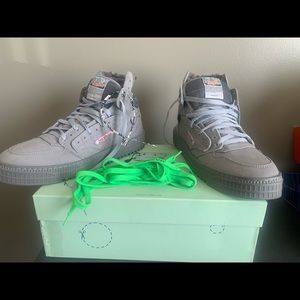 Original Off White 3.0 Off Court size 44 (approximately men’s US 10.5-11)